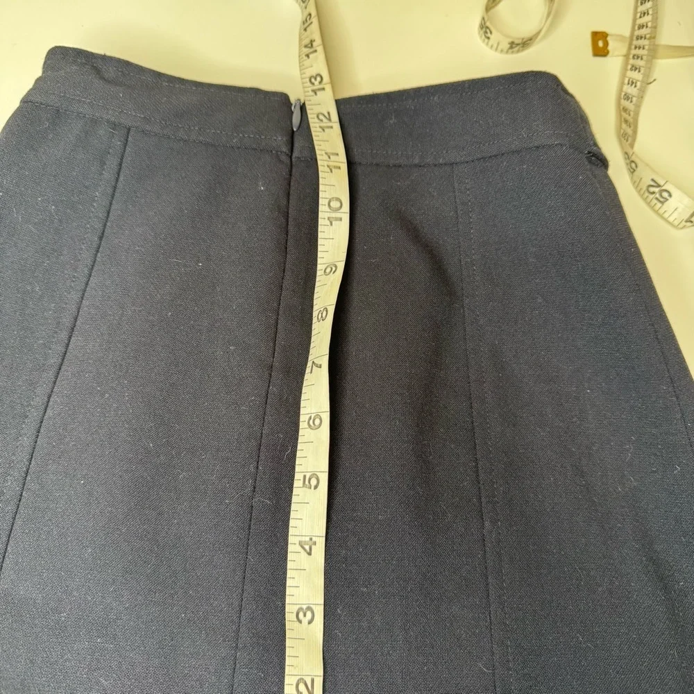 Gap girl navy blue skirt gold buttons size 7